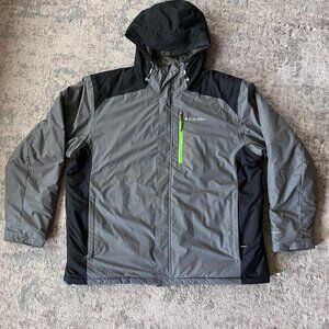 Columbia Sportswear Men's Grey and Black Jacket